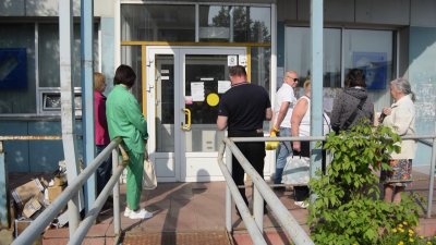 Случаи нарушения сроков доставки пенсий наличными проверит прокуратура Иркутской области