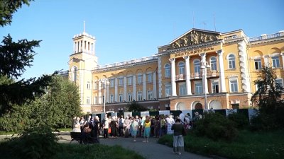 Экскурсию об истории здания "Востсибугля" провели в Иркутске 