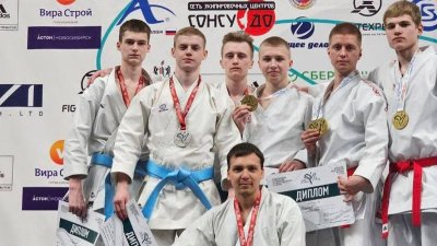 16 медалей привезли каратисты Иркутской области с международных и всероссийских соревнований