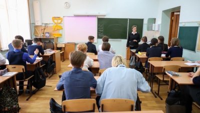 После стрельбы в гимназии Брянска в иркутских школах провели дополнительные инструктажи 