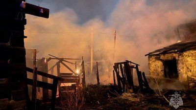 Три здания сгорели в центре Иркутска минувшей ночью