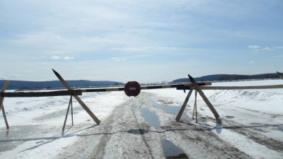 Две ледовые переправы за сутки закрыли в Иркутской области