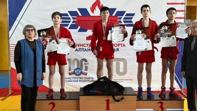 Самбисты Иркутской области выиграли три медали на первенстве Сибири