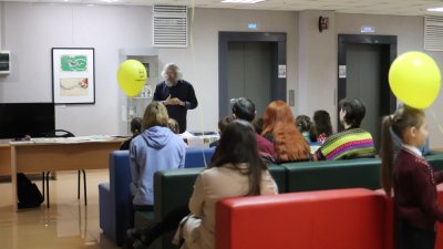 Библиотечное ток-шоу проведут в Иркутске на фестивале "КнигаМарт"
