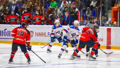 Хоккейный клуб "Ермак" готовится к четвертьфиналу Кубка регионов