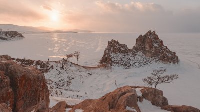 Зимний отпуск россияне предпочли бы провести на Байкале