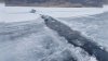 Две становые трещины появились на льду Байкала в Ольхонском районе