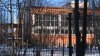 Вооружённые пистолетом молодые люди проникли в одну из школ Иркутска 